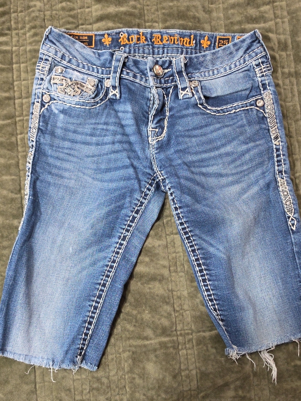 Rock Revival Women's Light Blue Embroidered Cropped Jeans